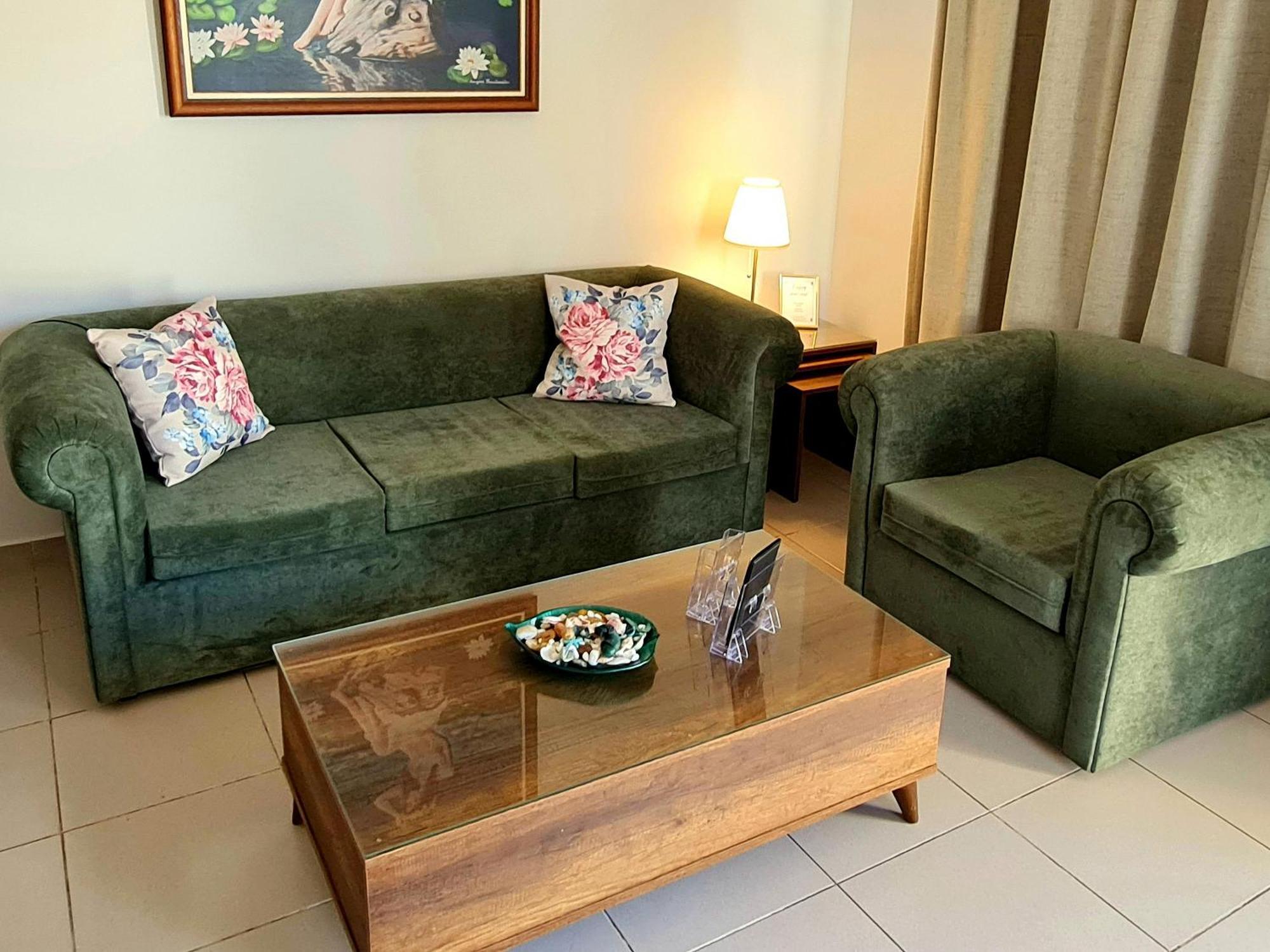 Pylaapts - Apartments Near The Beach Стая снимка